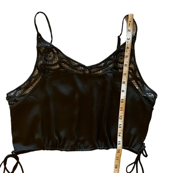 Intimately Free People Black Lace Top Size Medium NWT Excellent Condition! - Picture 6 of 13